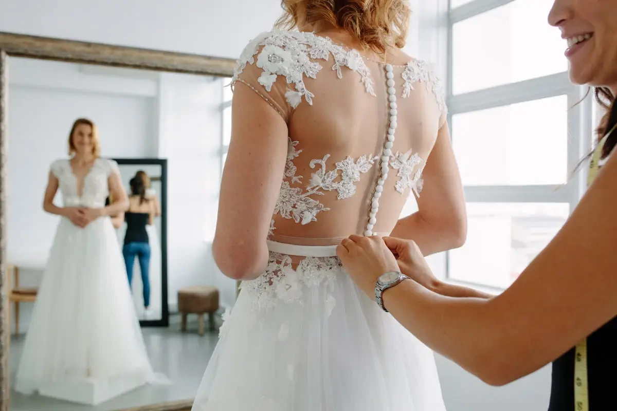How Many Guests Should You Bring to Your Bridal Appointment? Image