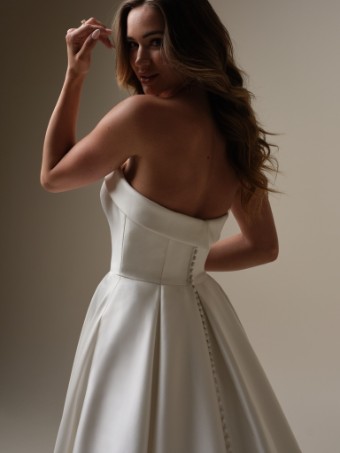 Maggie Sottero ELIZABETH MARIE #3 All Ivory thumbnail